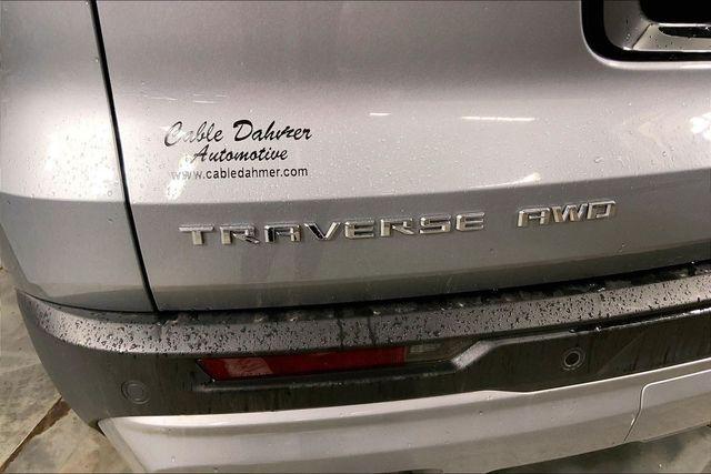 used 2024 Chevrolet Traverse car, priced at $32,000