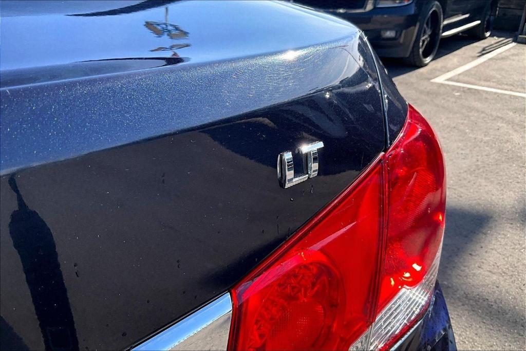used 2014 Chevrolet Cruze car, priced at $6,800