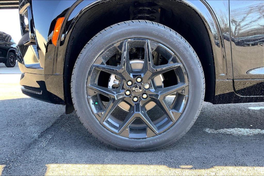 new 2026 Chevrolet Traverse car, priced at $53,996