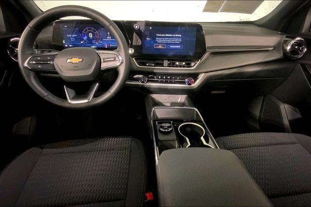 used 2026 Chevrolet Equinox car, priced at $27,500
