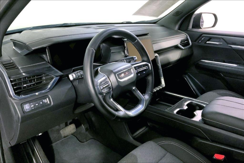 used 2025 GMC Acadia car, priced at $31,000