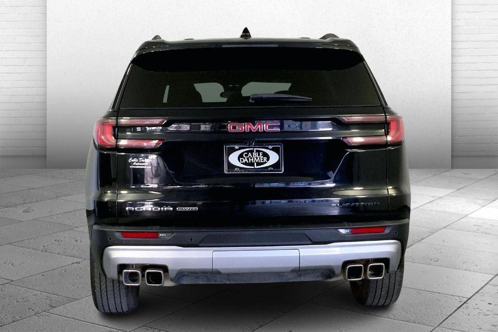 used 2025 GMC Acadia car, priced at $31,000
