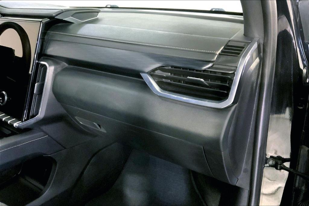 used 2025 GMC Acadia car, priced at $31,000