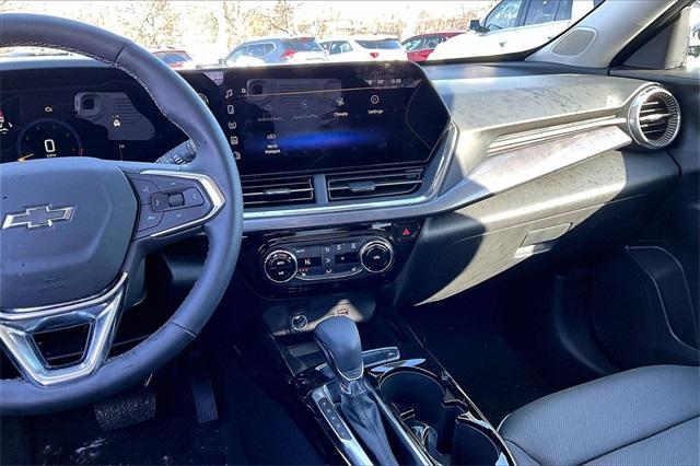 used 2025 Chevrolet Trax car, priced at $23,500