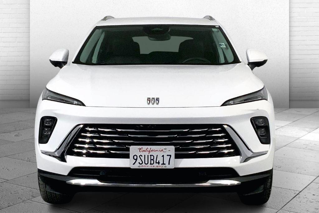 used 2025 Buick Envision car, priced at $24,000