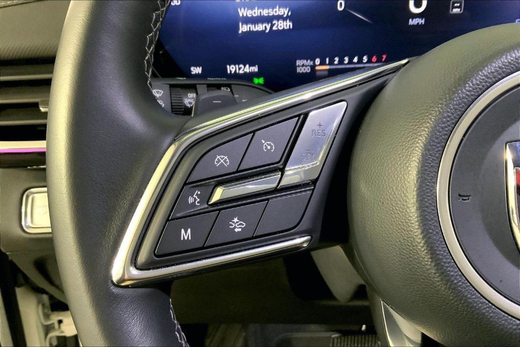 used 2025 Buick Envision car, priced at $24,000