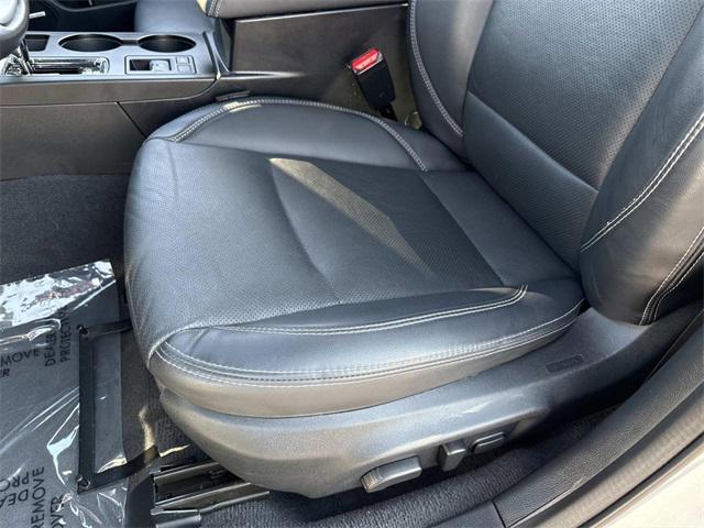 2019 Ice Silver Metallic Subaru Legacy