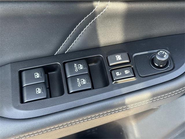 2019 Ice Silver Metallic Subaru Legacy