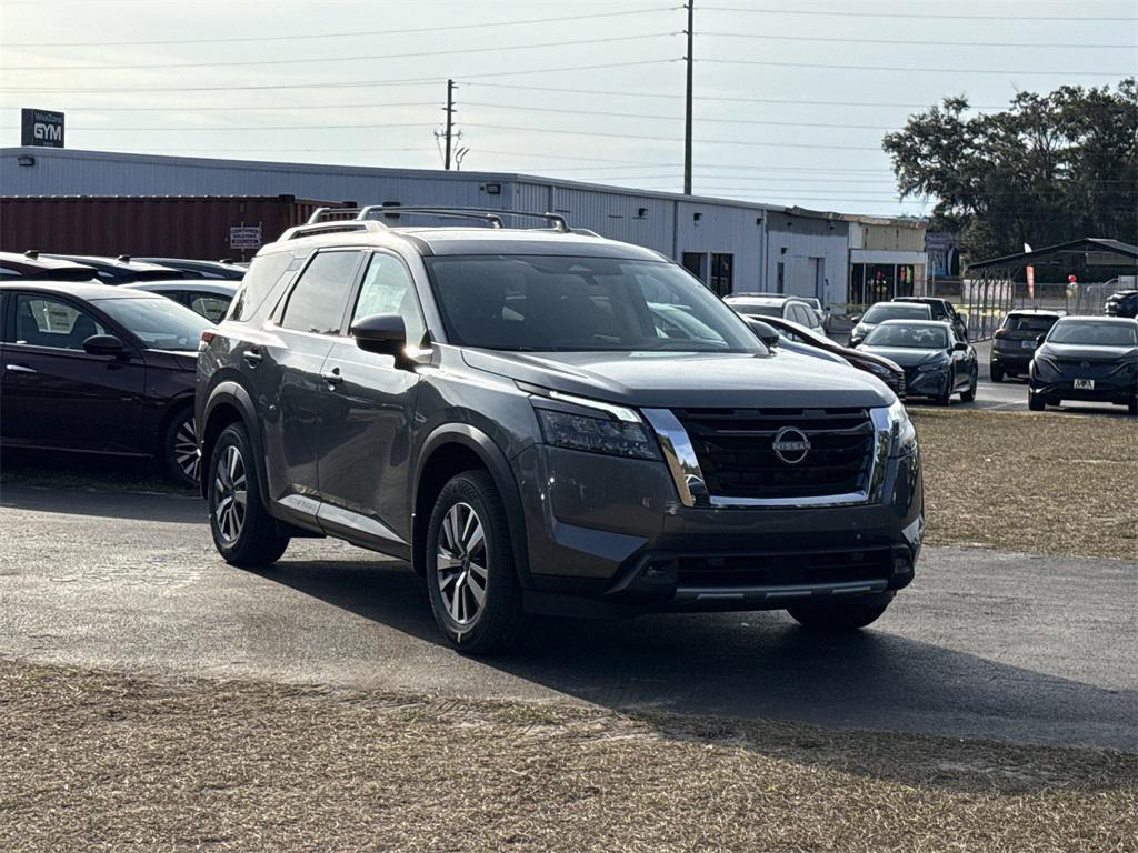 new 2025 Nissan Pathfinder car, priced at $36,428