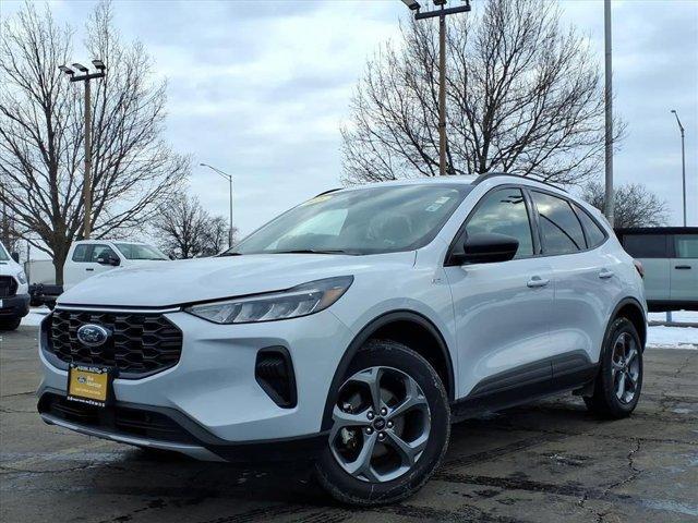 used 2025 Ford Escape car, priced at $23,999