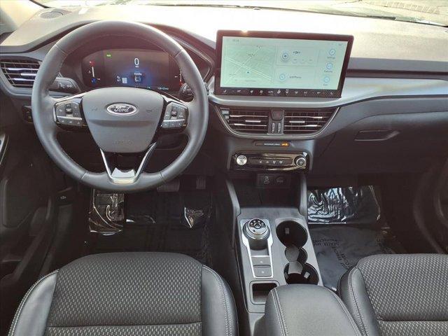 used 2025 Ford Escape car, priced at $25,999