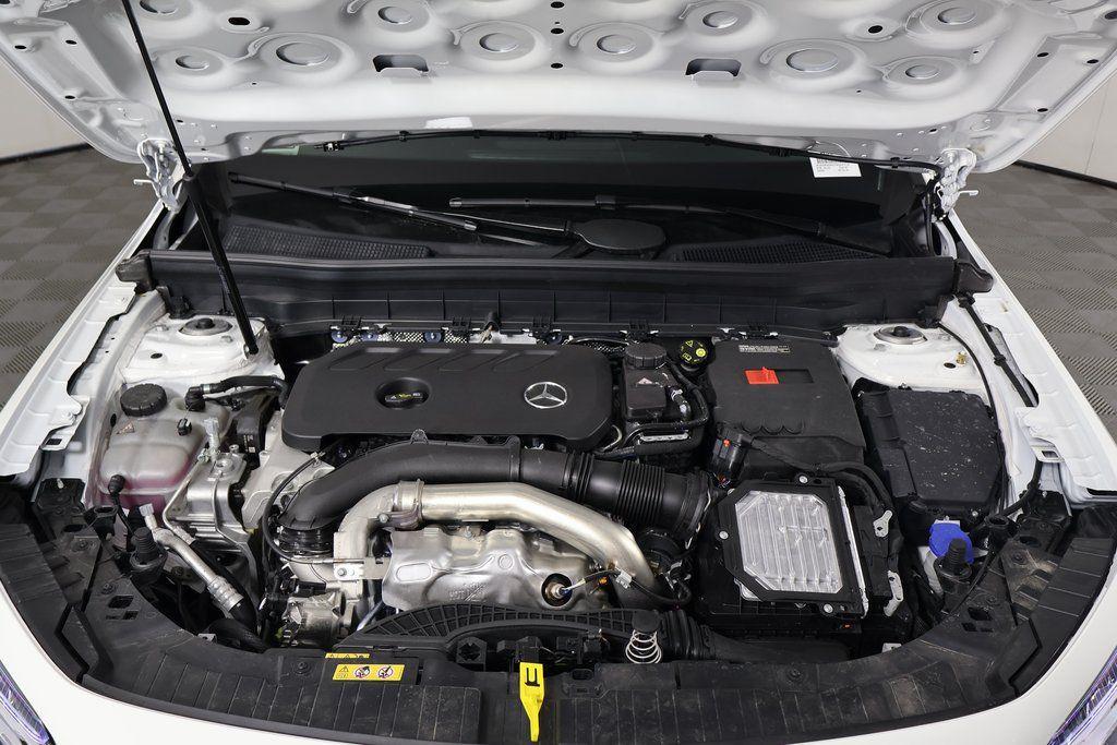 new 2026 Mercedes-Benz GLB 250 car, priced at $46,685