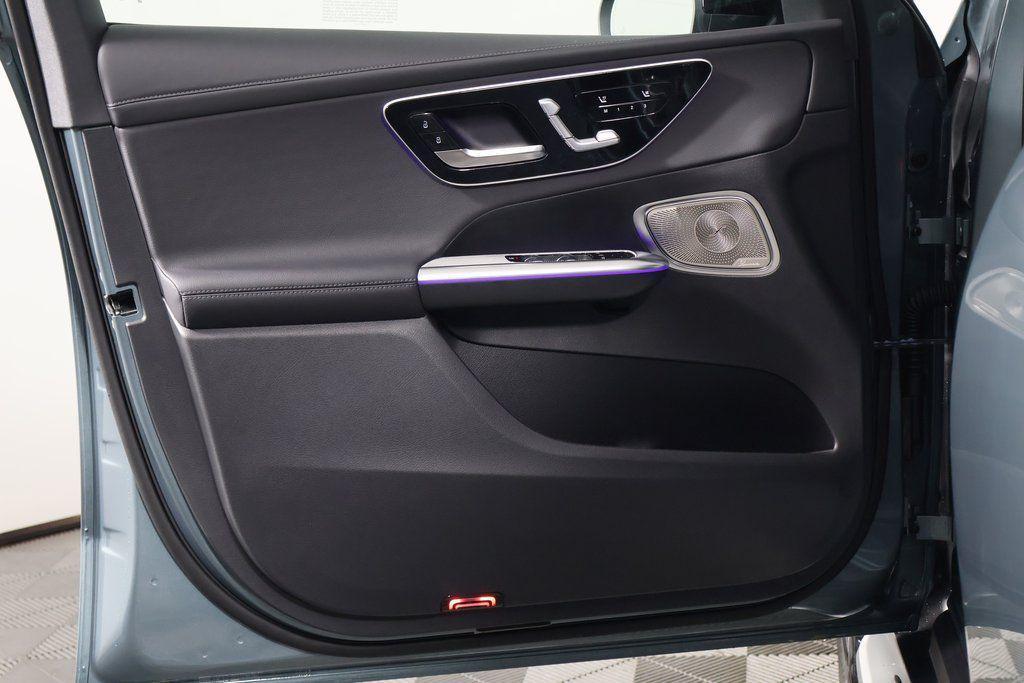 new 2026 Mercedes-Benz GLC 300 car, priced at $62,500