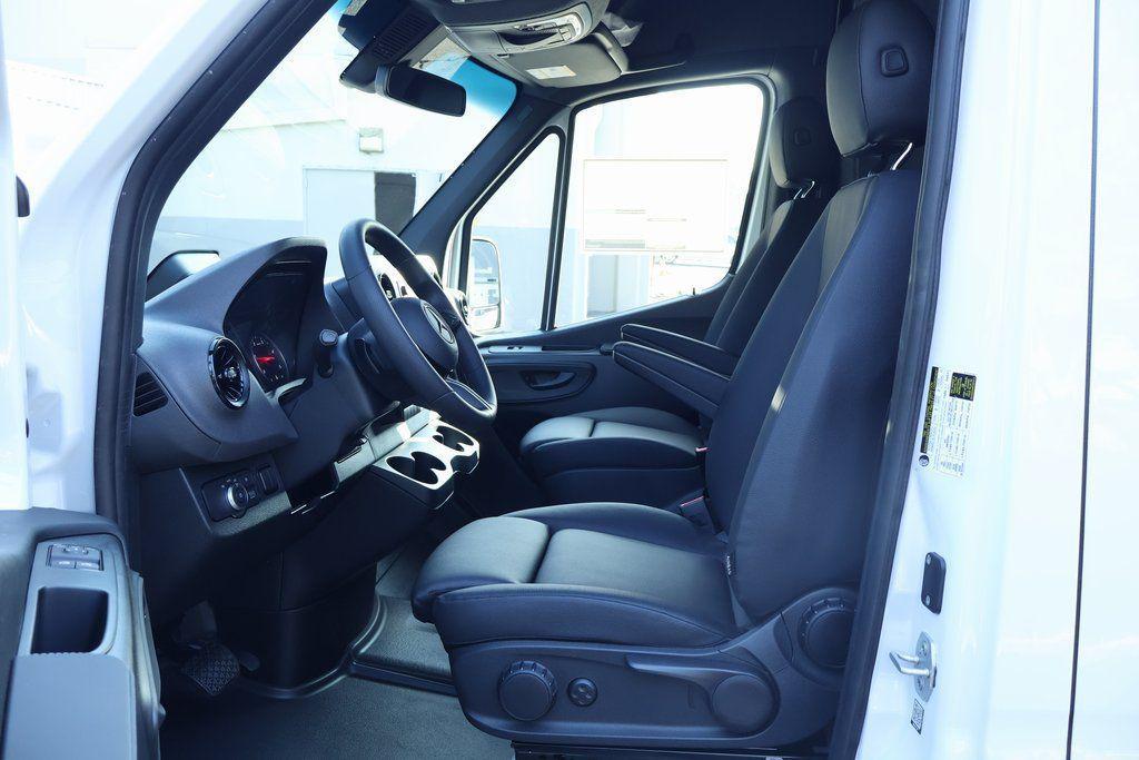 new 2026 Mercedes-Benz Sprinter 2500 car, priced at $68,397
