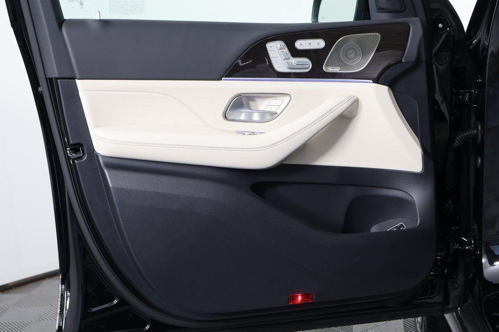 new 2026 Mercedes-Benz GLS 450 car, priced at $92,540
