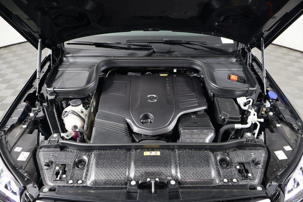 new 2026 Mercedes-Benz GLS 450 car, priced at $92,540