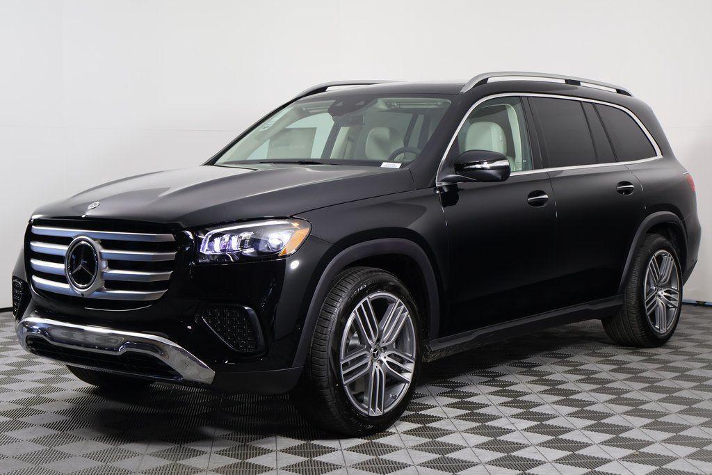 new 2026 Mercedes-Benz GLS 450 car, priced at $92,540