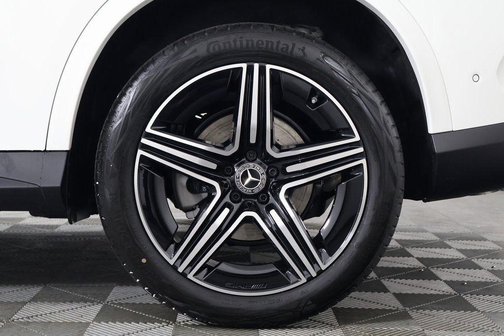 new 2026 Mercedes-Benz GLC 300 car, priced at $67,475