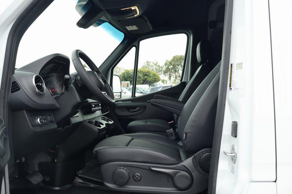 new 2026 Mercedes-Benz Sprinter 2500 car, priced at $66,225
