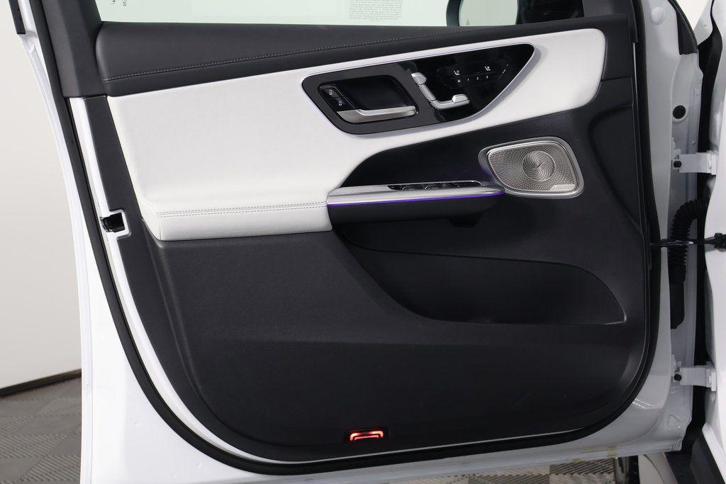 new 2026 Mercedes-Benz GLC 300 car, priced at $62,400