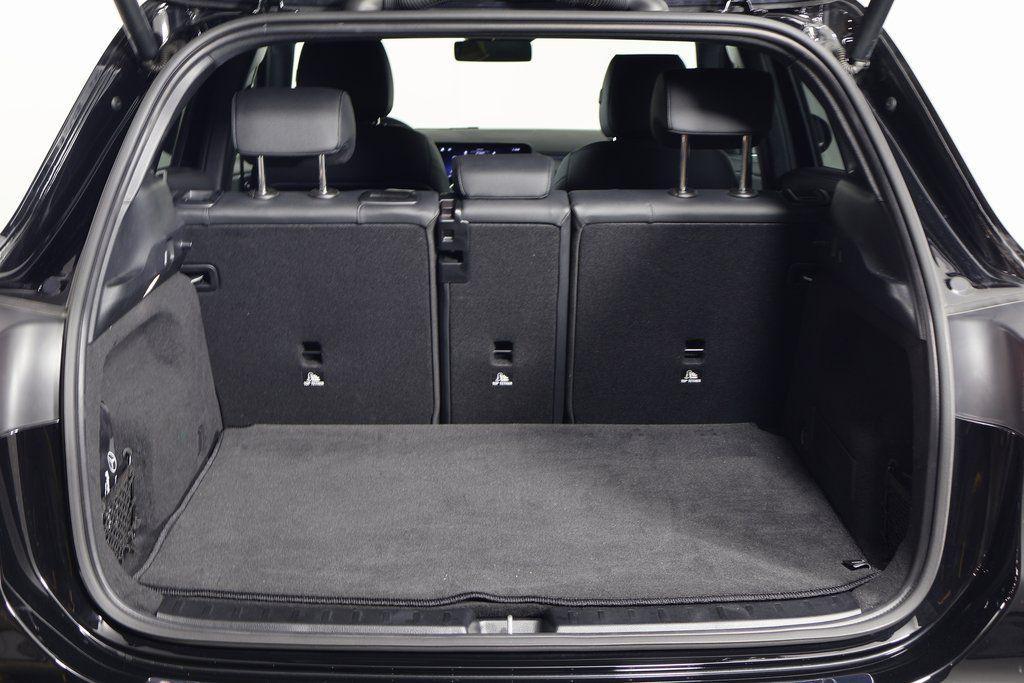 used 2025 Mercedes-Benz GLA 250 car, priced at $39,988