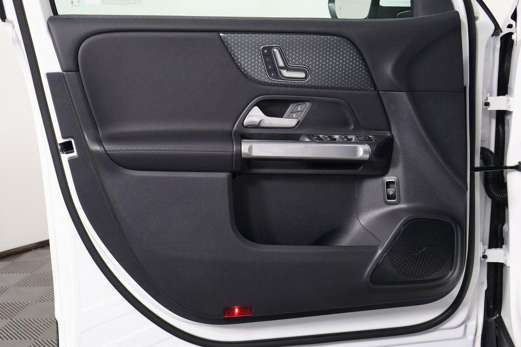 new 2026 Mercedes-Benz GLB 250 car, priced at $47,040