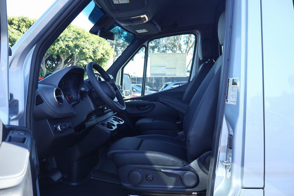 new 2025 Mercedes-Benz Sprinter 2500 car, priced at $75,334
