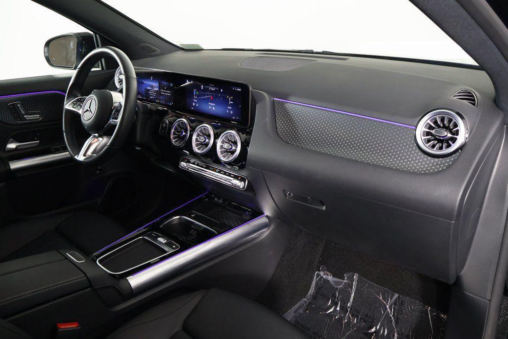 used 2025 Mercedes-Benz GLA 250 car, priced at $39,988