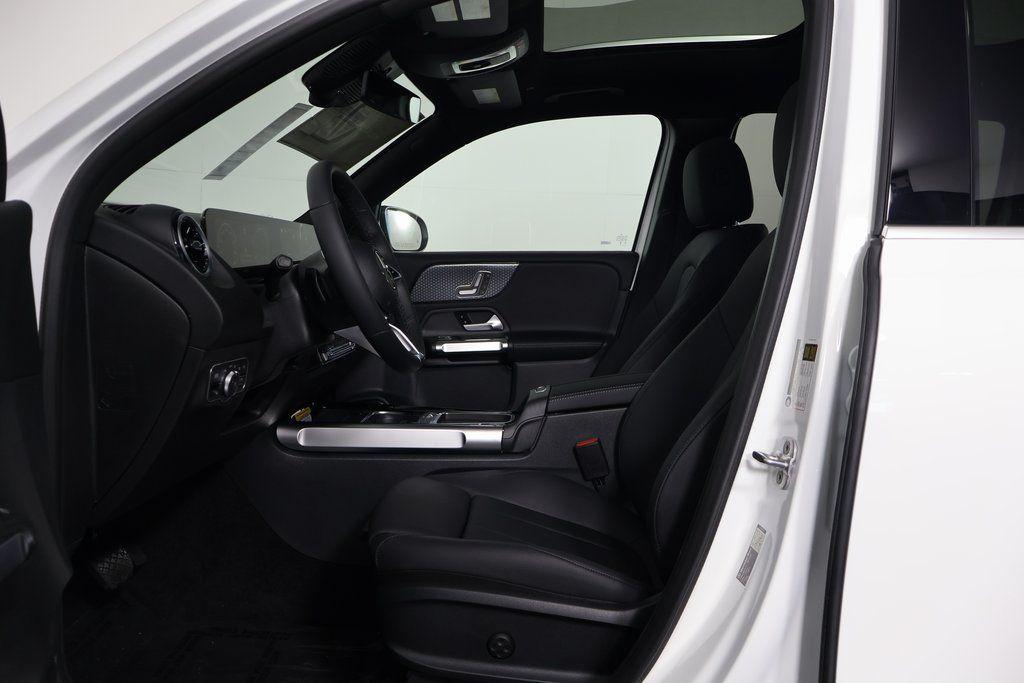new 2026 Mercedes-Benz GLB 250 car, priced at $47,040