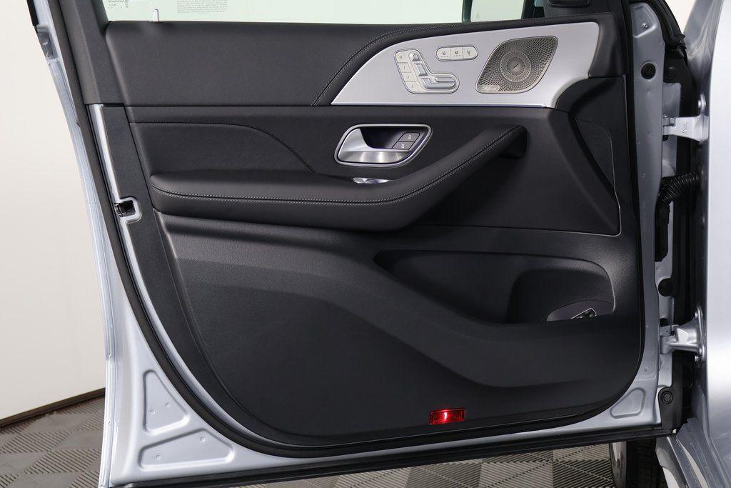 new 2026 Mercedes-Benz AMG GLE 53 car, priced at $94,105