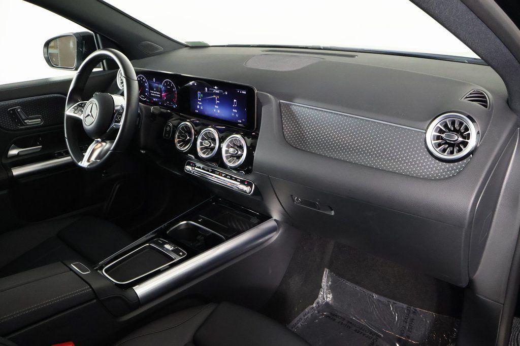 used 2025 Mercedes-Benz GLA 250 car, priced at $37,988