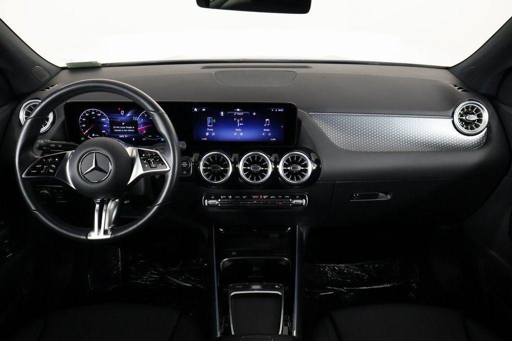 used 2025 Mercedes-Benz GLA 250 car, priced at $37,988