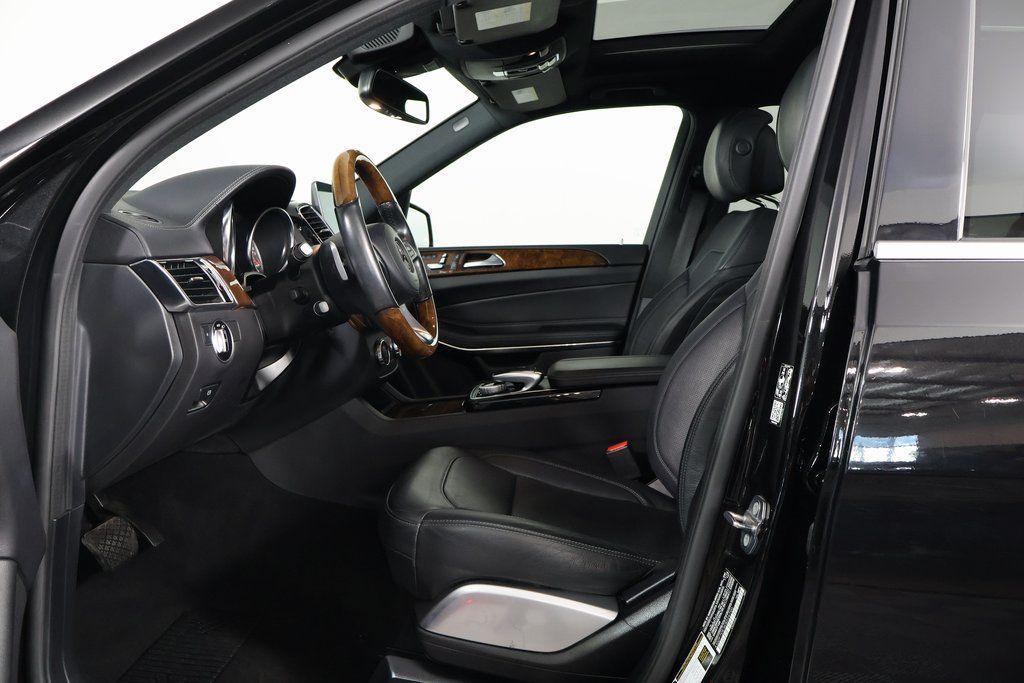 used 2019 Mercedes-Benz GLS 550 car, priced at $28,988