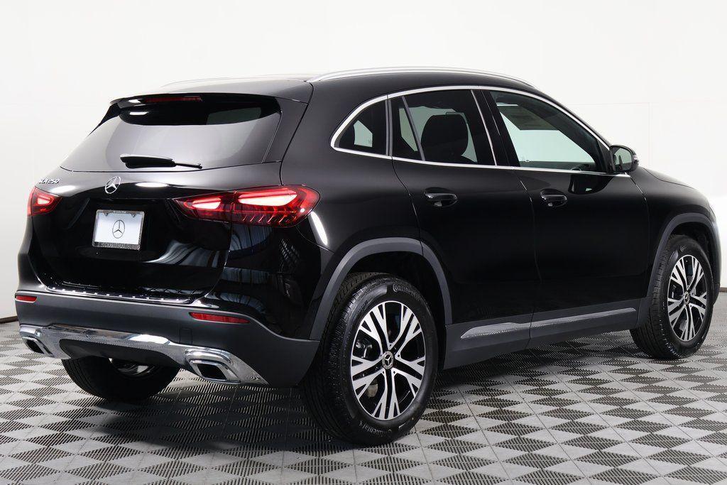 new 2026 Mercedes-Benz GLA 250 car, priced at $45,295