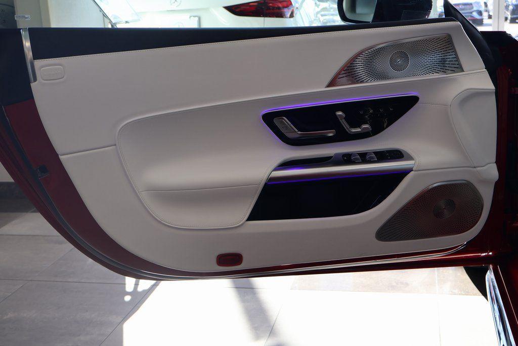 new 2026 Mercedes-Benz Maybach SL 680 Monogram Series car, priced at $227,550