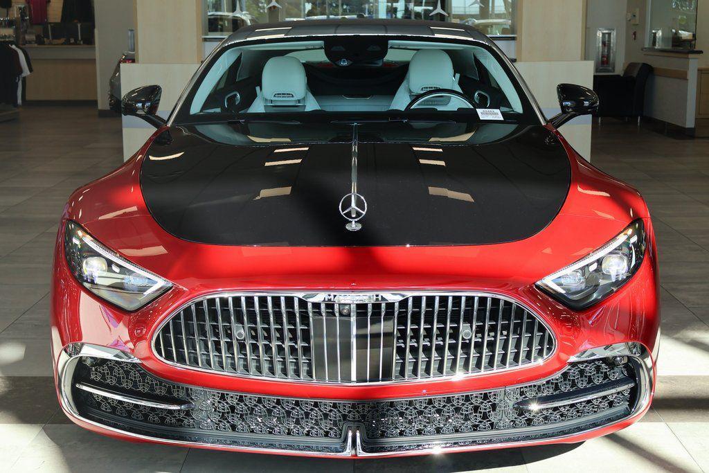 new 2026 Mercedes-Benz Maybach SL 680 Monogram Series car, priced at $227,550