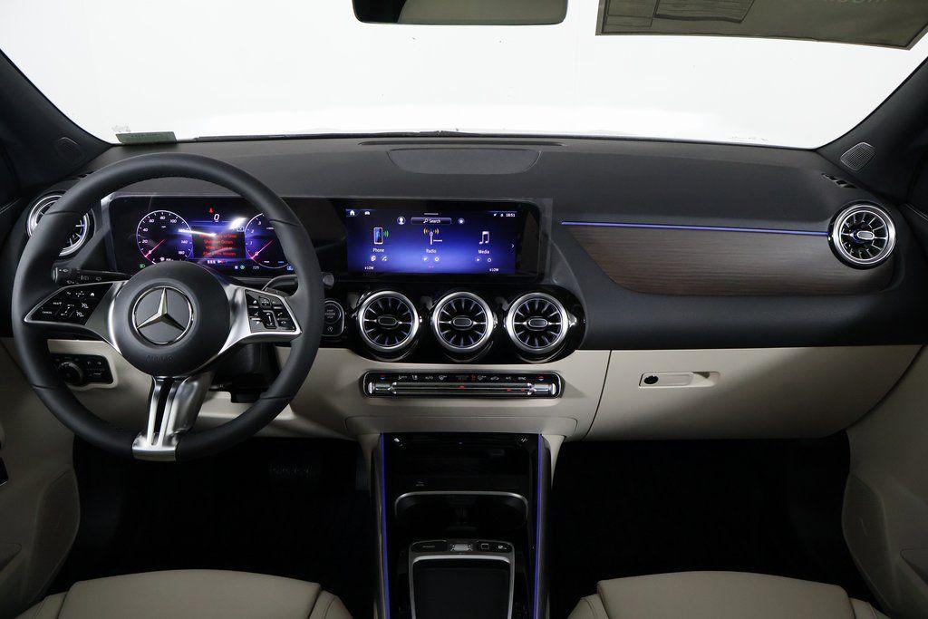 new 2026 Mercedes-Benz GLA 250 car, priced at $49,345