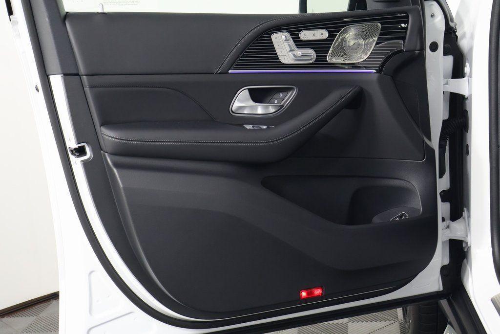 new 2026 Mercedes-Benz AMG GLS 63 car, priced at $162,920