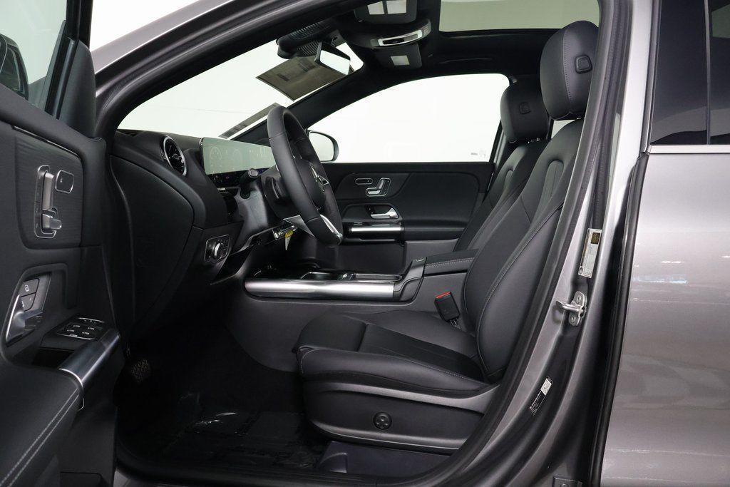 new 2026 Mercedes-Benz GLA 250 car, priced at $48,490