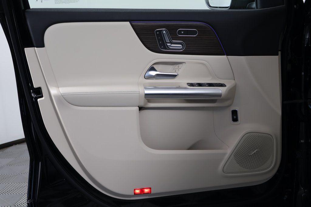 new 2026 Mercedes-Benz GLA 250 car, priced at $47,340