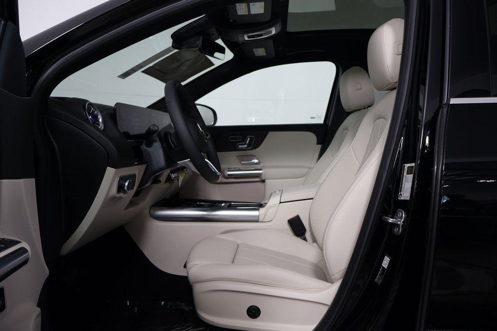 new 2026 Mercedes-Benz GLA 250 car, priced at $47,340