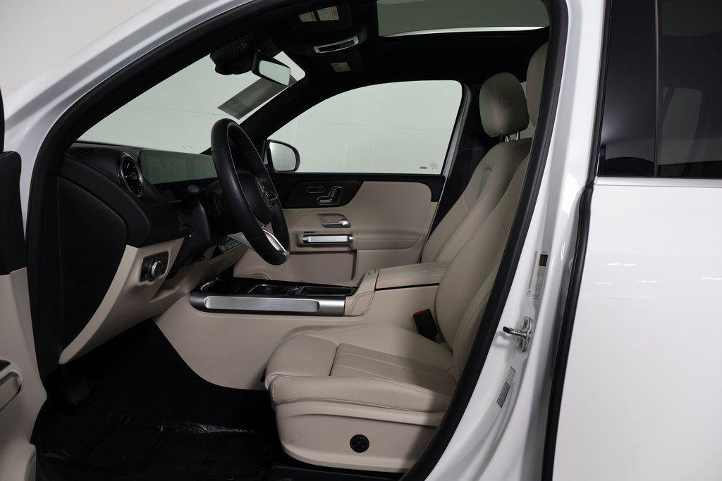 used 2026 Mercedes-Benz GLB 250 car, priced at $42,988