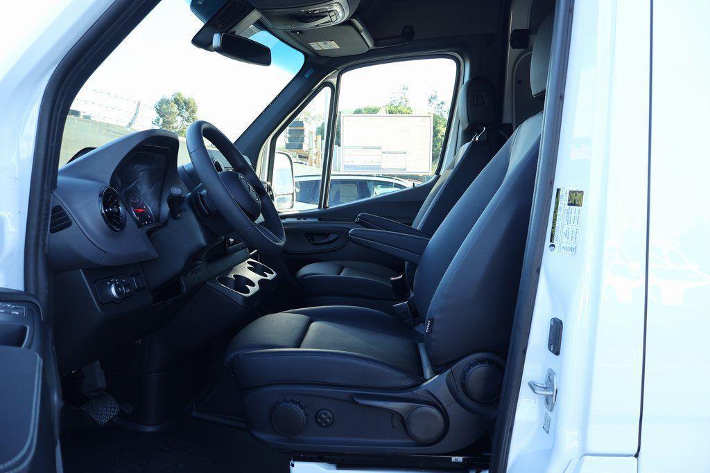 new 2026 Mercedes-Benz Sprinter 2500 car, priced at $68,397