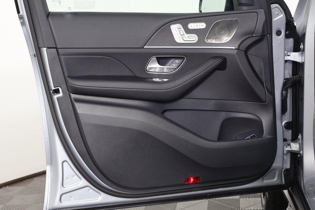 new 2026 Mercedes-Benz GLS 450 car, priced at $96,995