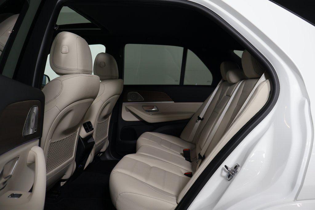 new 2026 Mercedes-Benz GLE 580 car, priced at $91,445