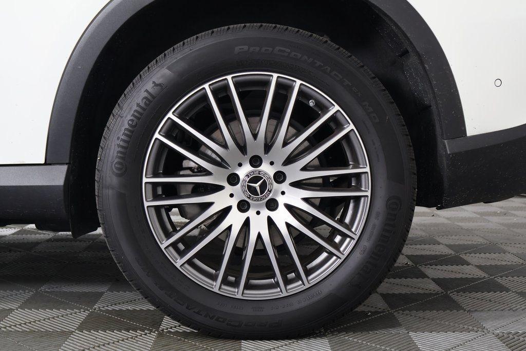 used 2026 Mercedes-Benz GLC 300 car, priced at $47,988