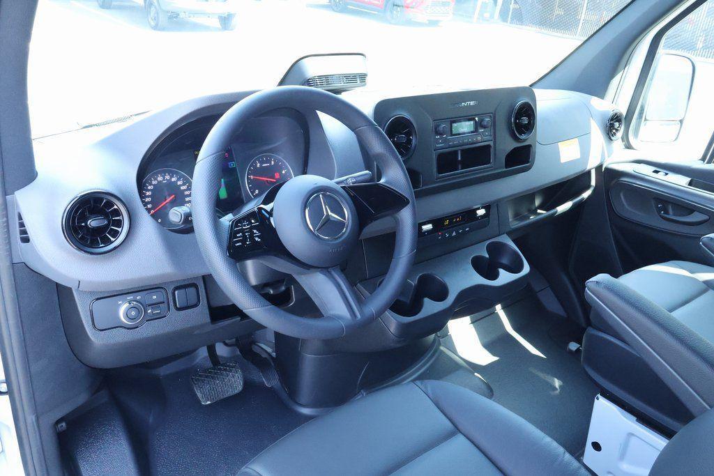 new 2025 Mercedes-Benz Sprinter 2500 car, priced at $74,367