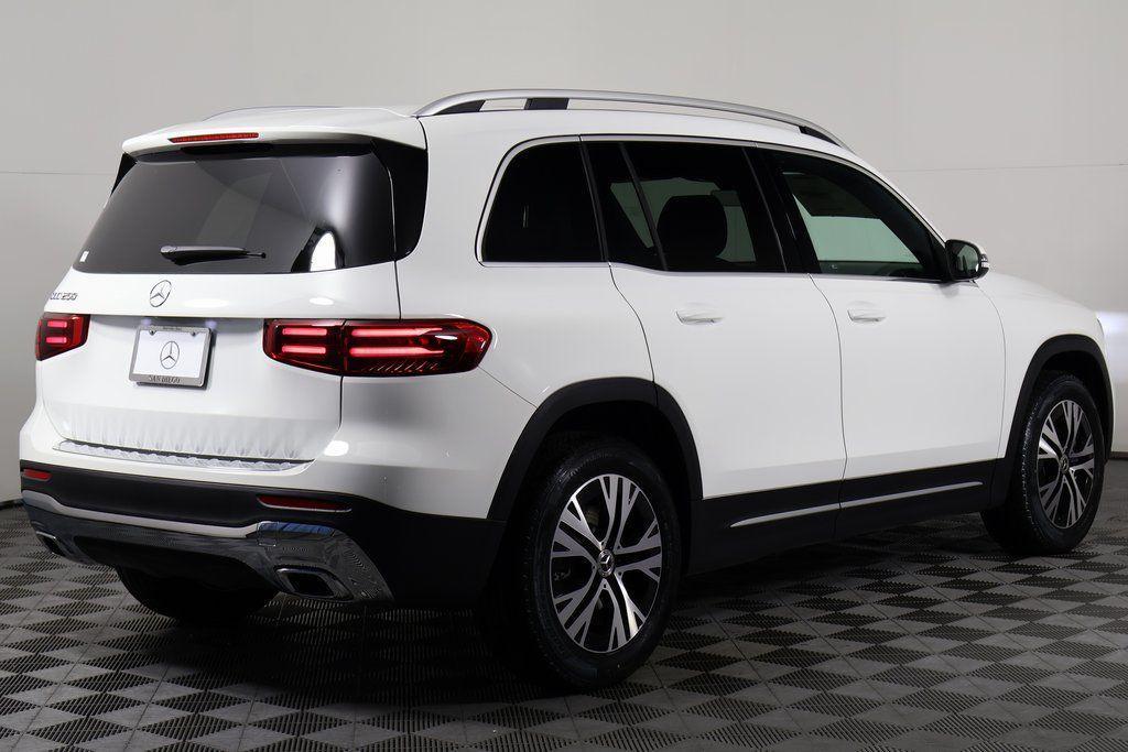 new 2026 Mercedes-Benz GLB 250 car, priced at $47,040