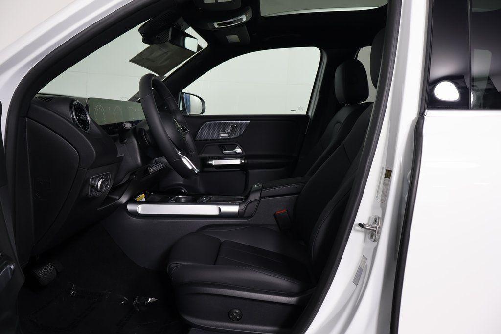 new 2026 Mercedes-Benz GLB 250 car, priced at $47,040