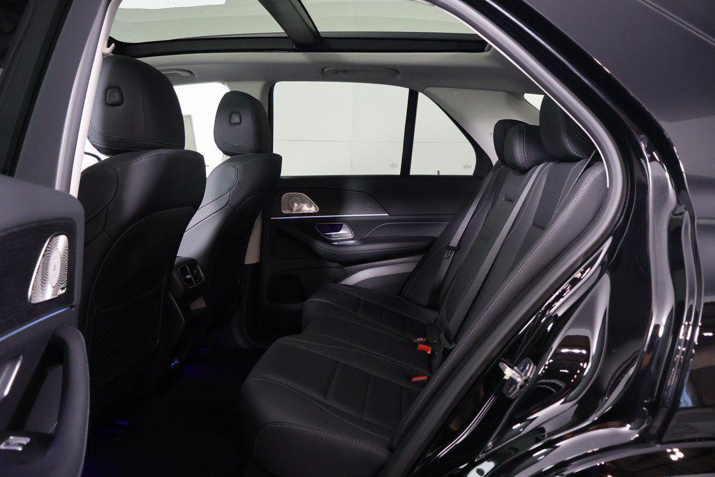new 2026 Mercedes-Benz GLE 450 car, priced at $81,035